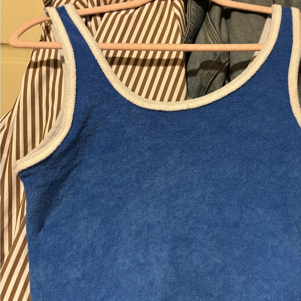 Hollister Blue Top with White Edging never worn. super soft.